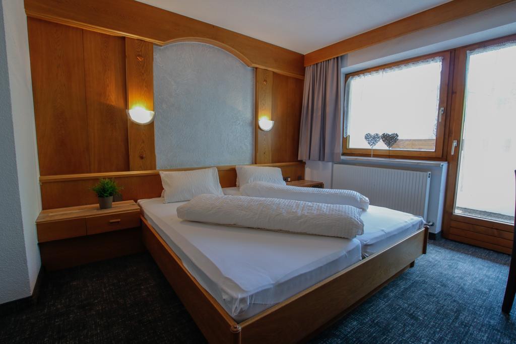 Hotel Tia Apart Kaunertal Bilik gambar
